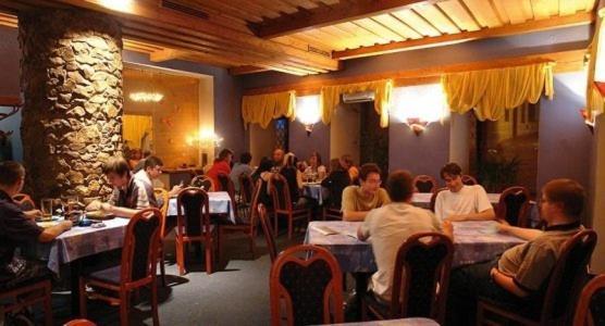 Hotel U Zlatého býka Písek Exterior foto