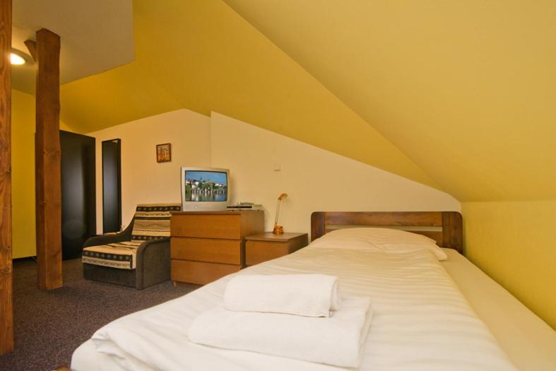 Hotel U Zlatého býka Písek Habitación foto